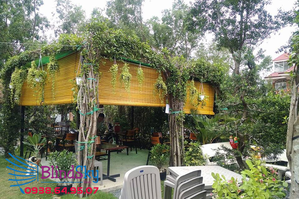 mành trúc chống nắng quán cà phê Tân Bình